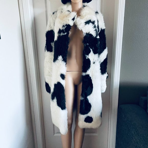 NOT FOR SALE - Spotted/Cow pattern Genuine Sheep Skin Shearing Fur Coat - Picture 6 of 12